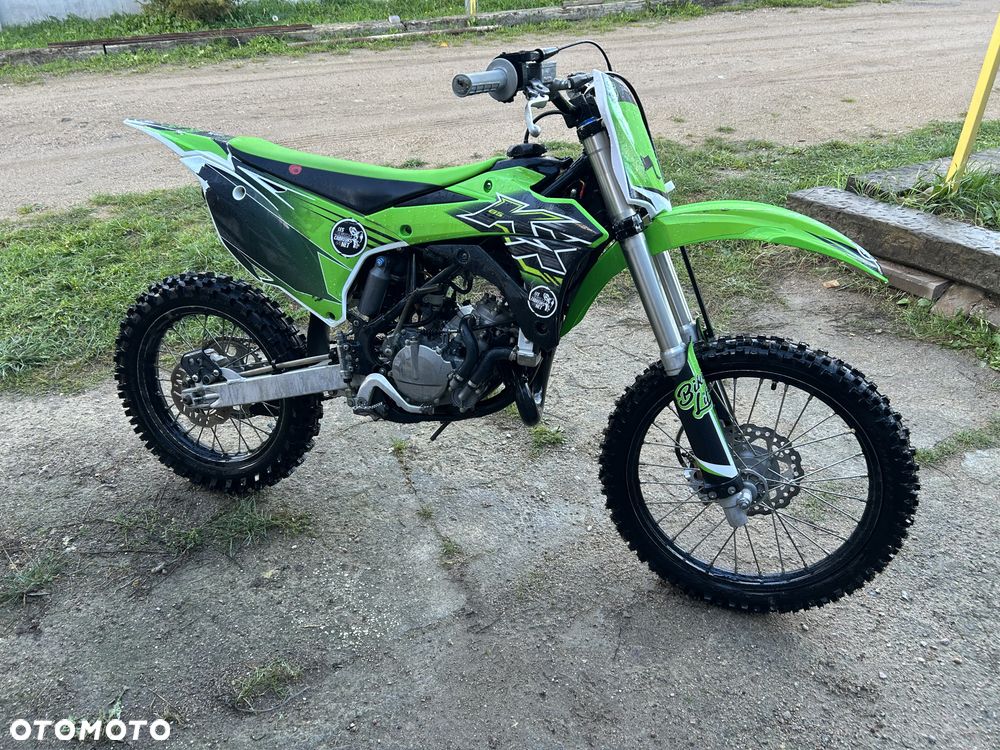 Kawasaki KX - 6
