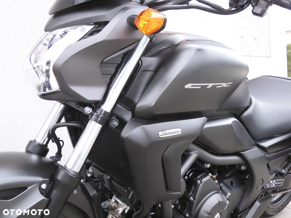 Honda CTX - 38