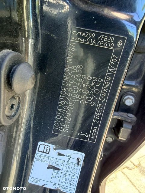 Toyota Corolla 1.8 Comfort - 17