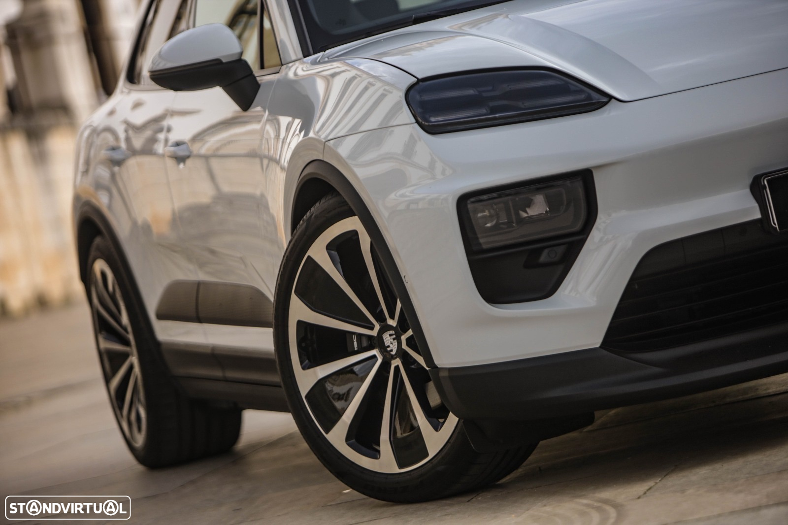 Porsche Macan Electric 4 - 41