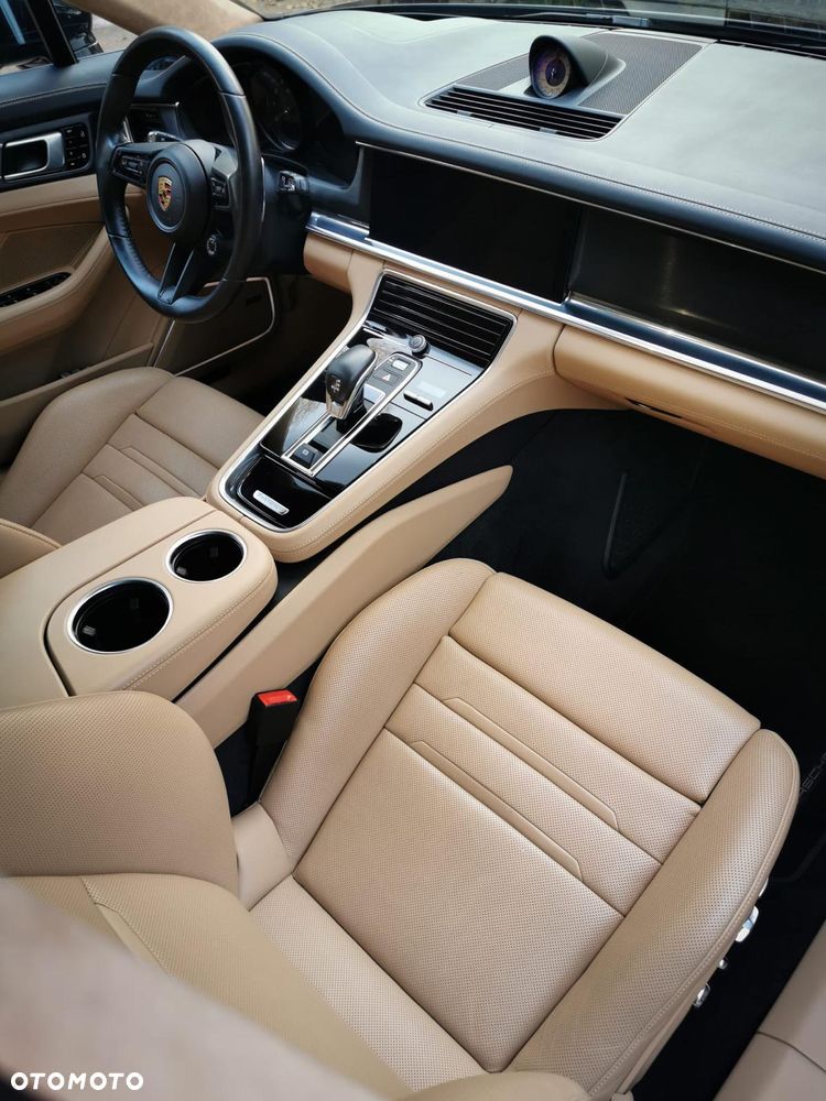 Porsche Panamera GTS - 8