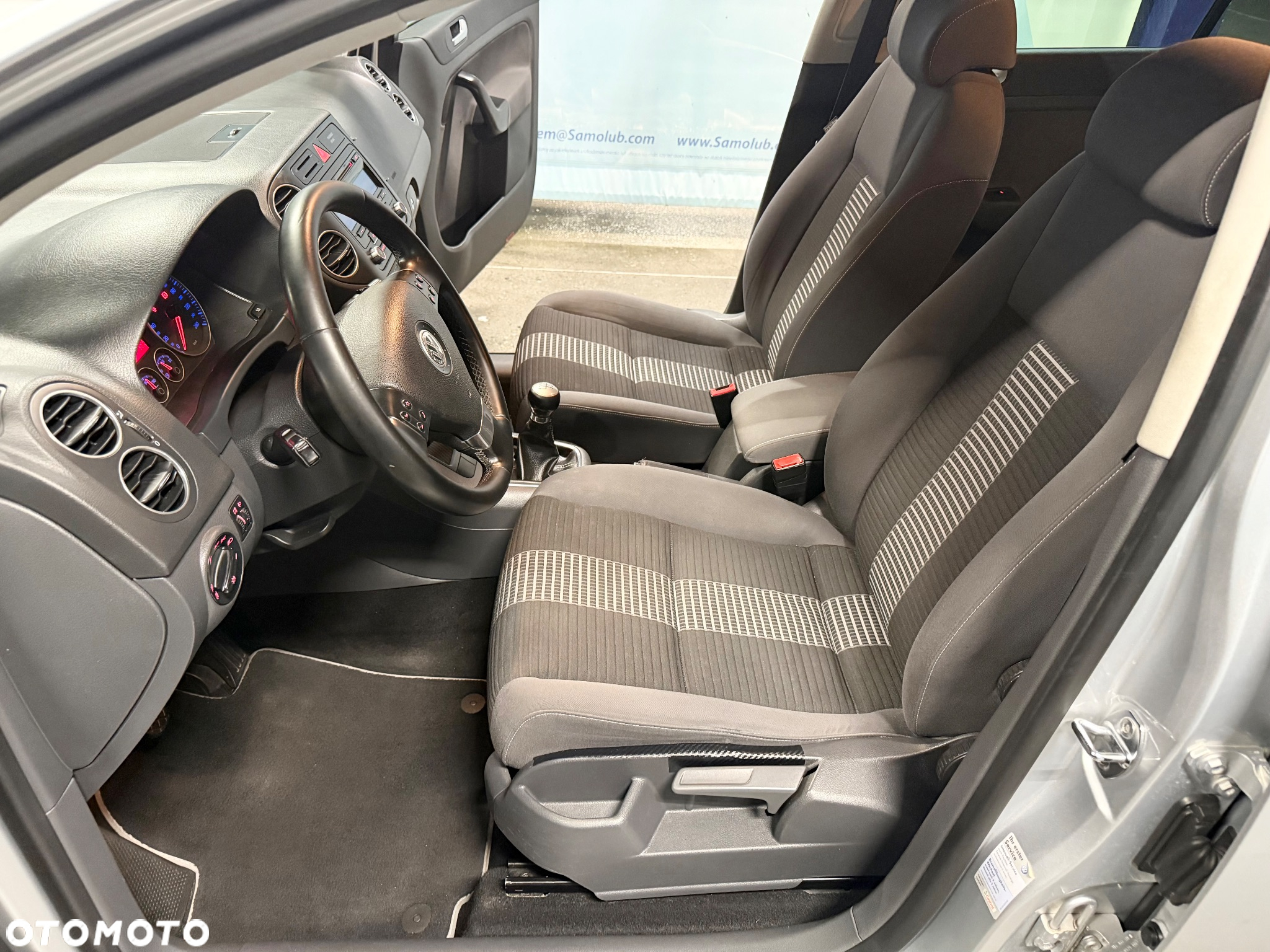 Volkswagen Golf Plus - 8