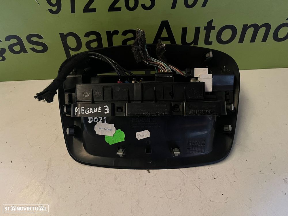 Renault Megane III 3 - DISPLAY ECRÃ RÁDIO - D021 - 3