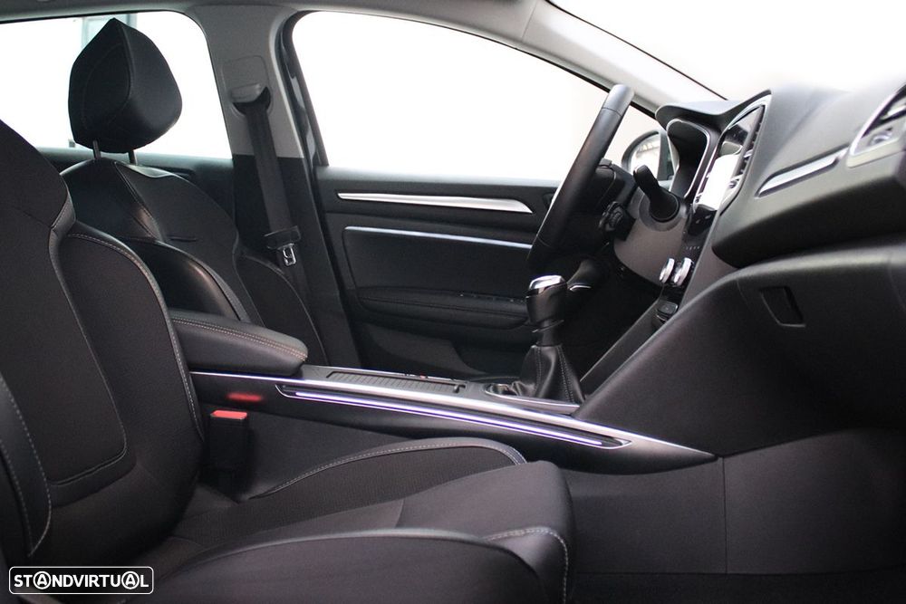 Renault Mégane Sport Tourer 1.5 Blue dCi Techno - 22