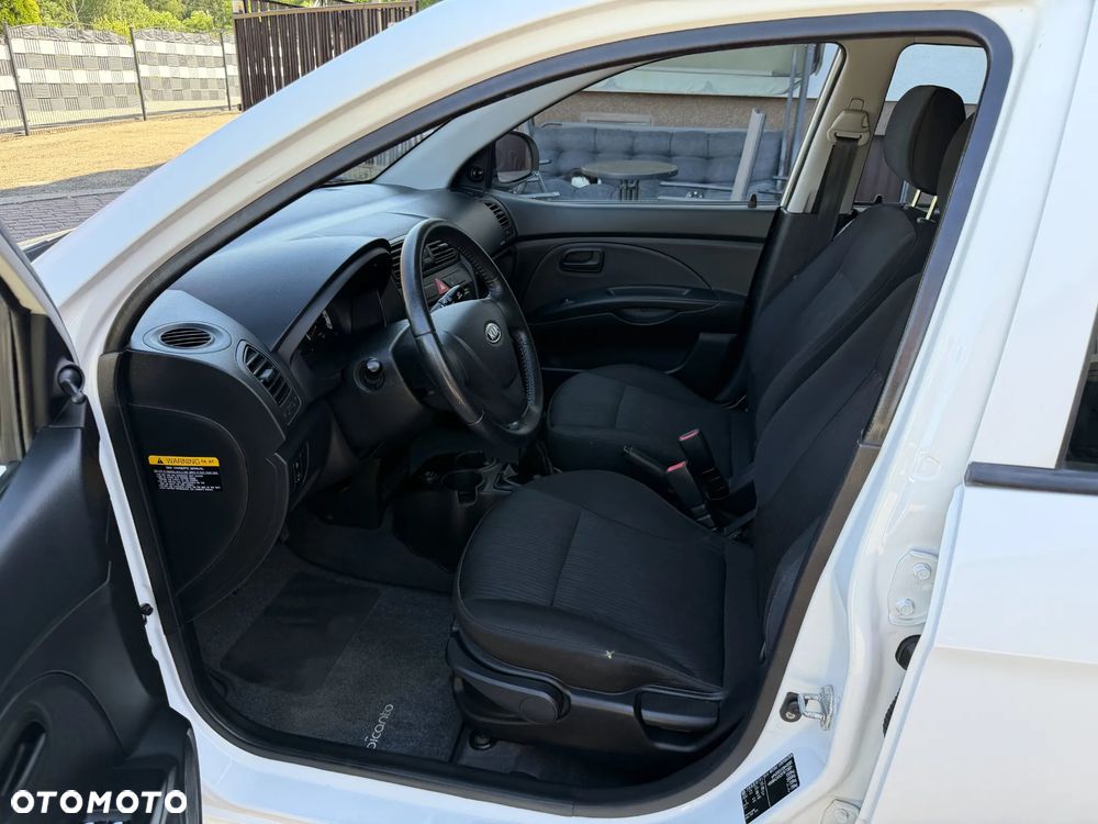 Kia Picanto 1.1 Vision - 12