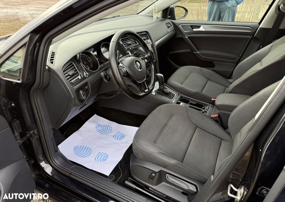 Volkswagen e-Golf - 7