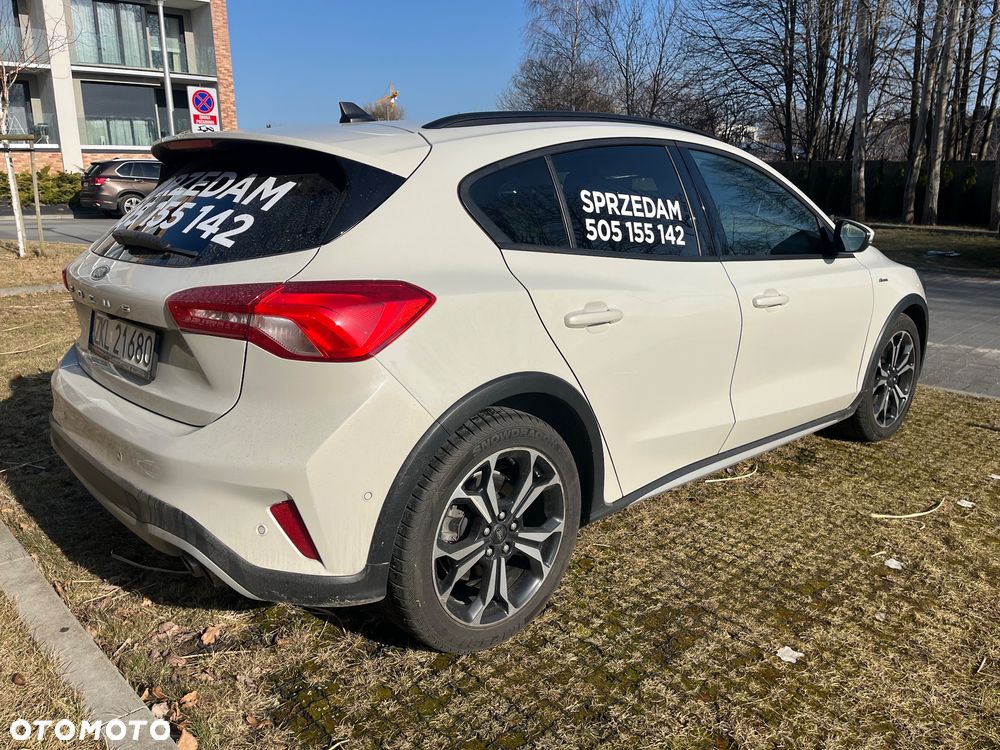 Ford Focus 1.0 EcoBoost Active - 4