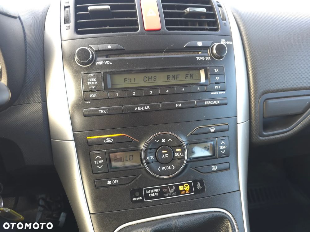 Toyota Auris 1.33 VVT-i Edition - 27