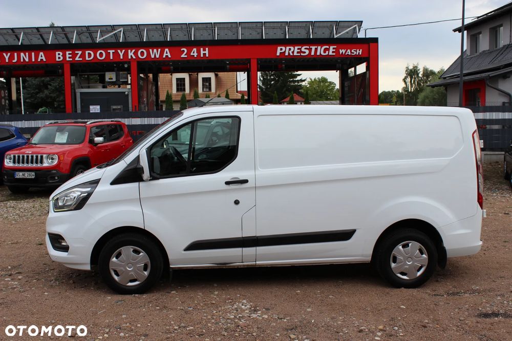 Ford TRANSIT CUSTOM - 4