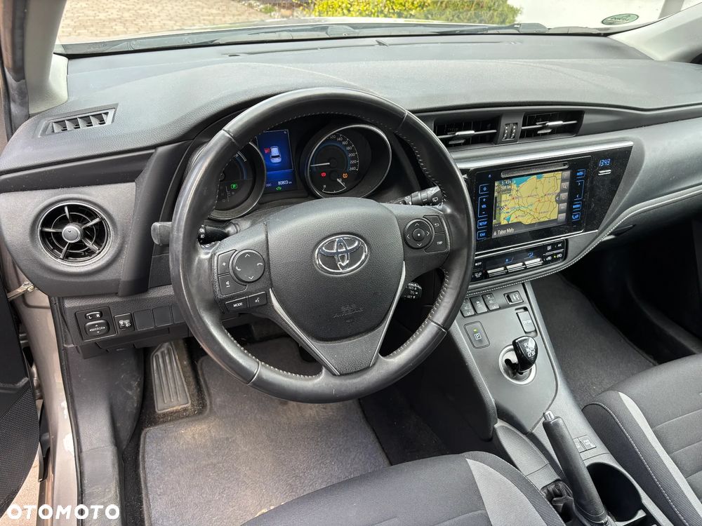 Toyota Auris - 15