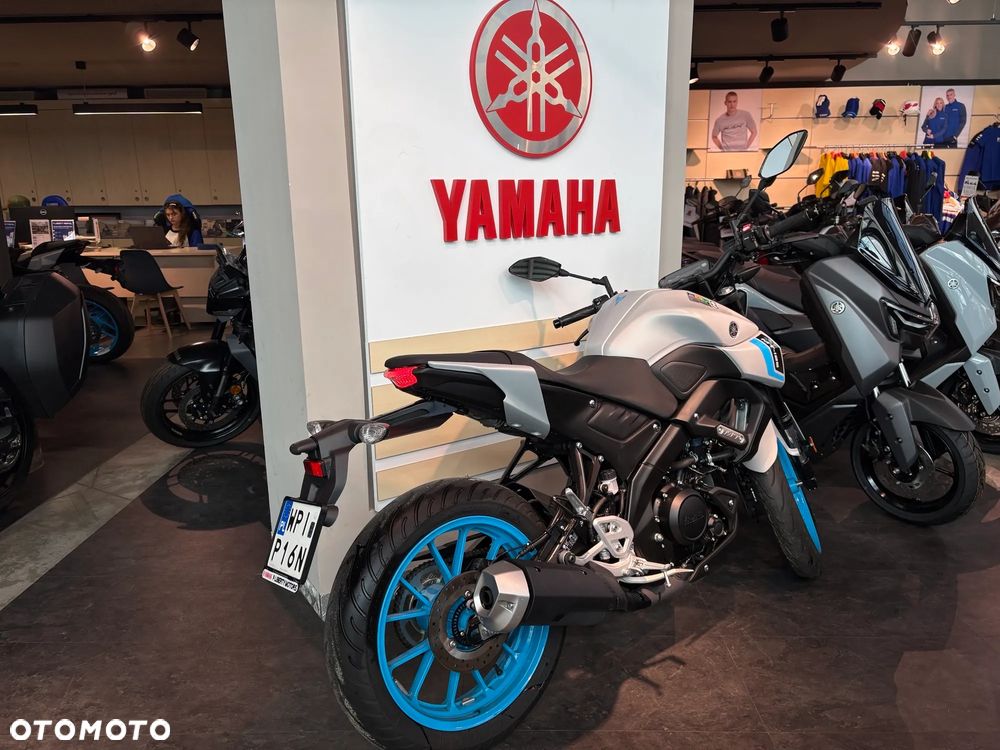 Yamaha MT - 7