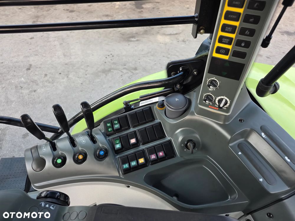 Claas Arion 620 Cis - 17