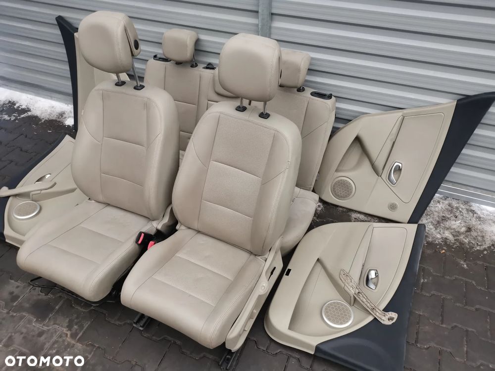Fotele Boczki Kanapa Skóra Renault Megane III HB - 4