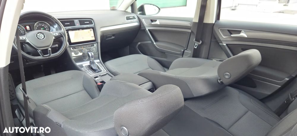 Volkswagen e-Golf - 20