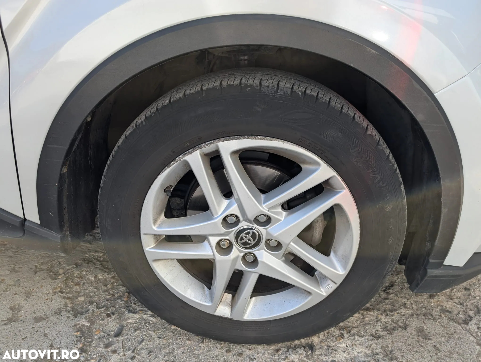 Toyota C-HR 1.8 HSD 122 CP 4x2 CVT Core - 16