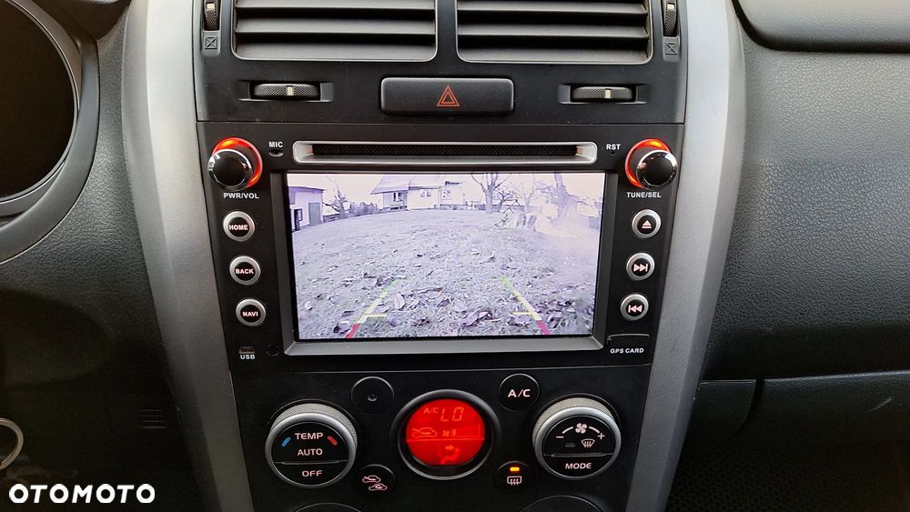 Suzuki Grand Vitara 1.6 Comfort - 24