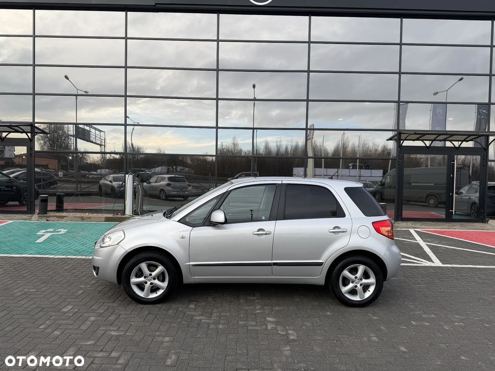 Suzuki SX4 1.6 GLX / Comfort - 2