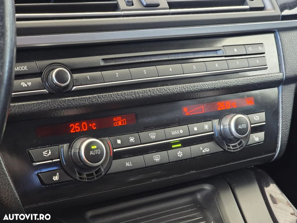 BMW Seria 5 520d - 23
