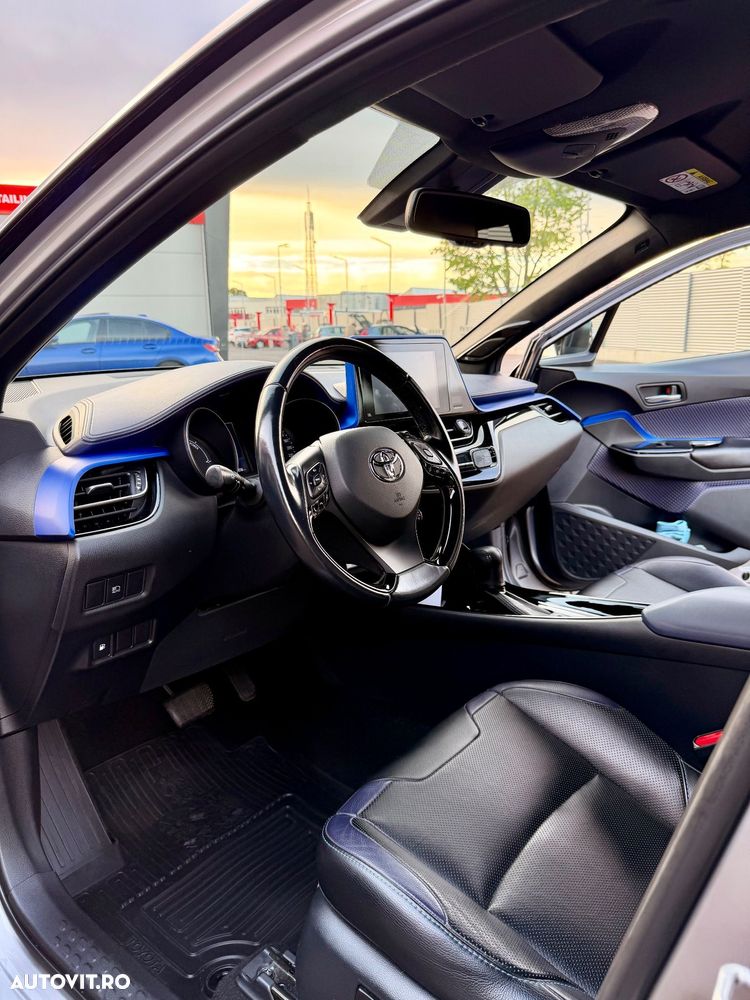 Toyota C-HR Style - 11
