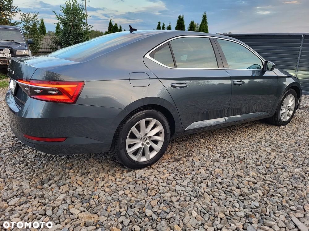 Skoda Superb 1.5 TSI Ambition DSG - 16