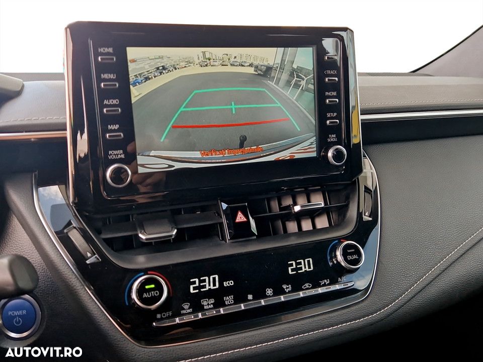 Toyota Corolla - 23
