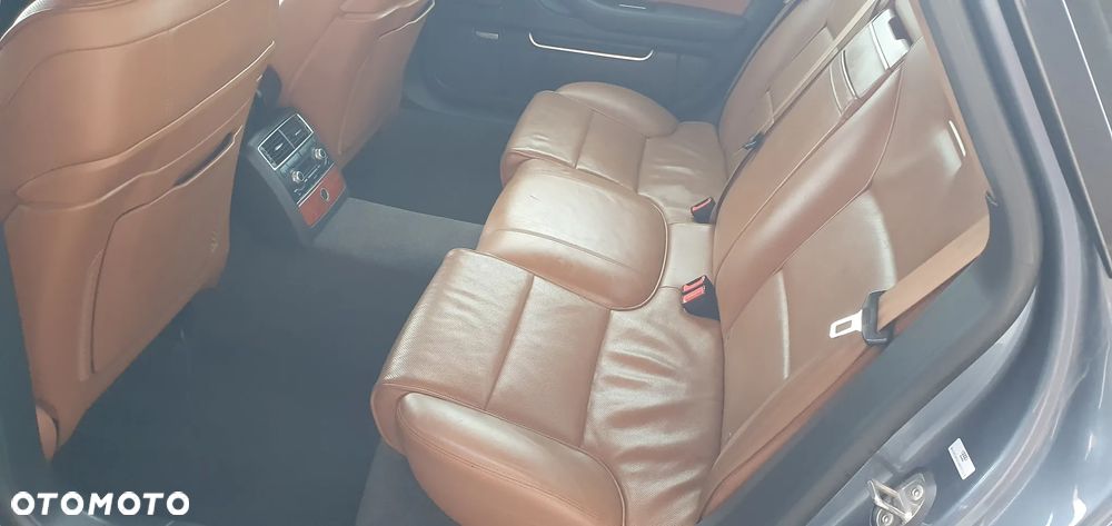 Audi A8 - 22