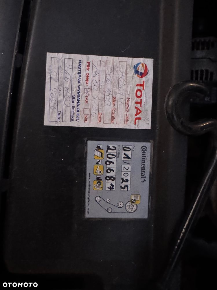 Volkswagen Golf 1.6 - 12