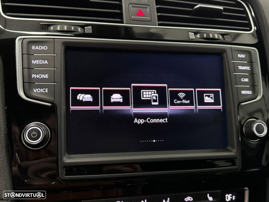 VW Golf 2.0 TSI GTI DSG - 29