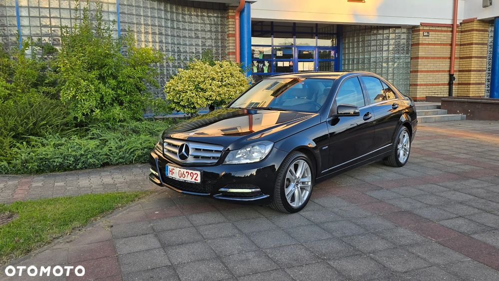 Mercedes-Benz Klasa C 180 BlueEFFICIENCY Avantgarde - 36