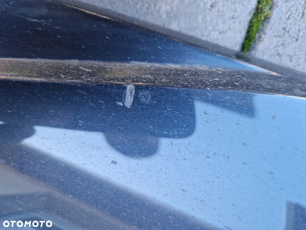 LISTWY DRZWI PRZEDNICH PRAWYCH + TYLNYCH PRAWYCH AUDI Q4 E-TRON 2021-- - 6