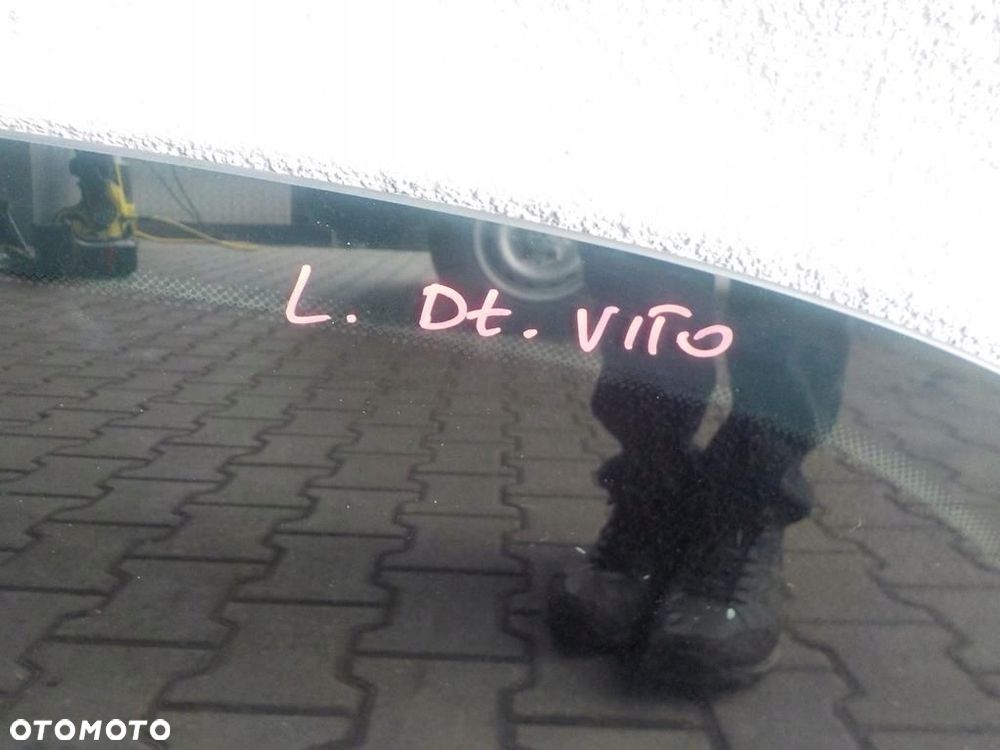 VITO 639 DŁUGI SZYBA LEWA TYLNA KAROSERYJNA - 2