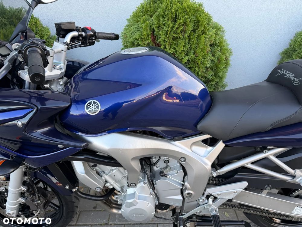Yamaha FZ - 35