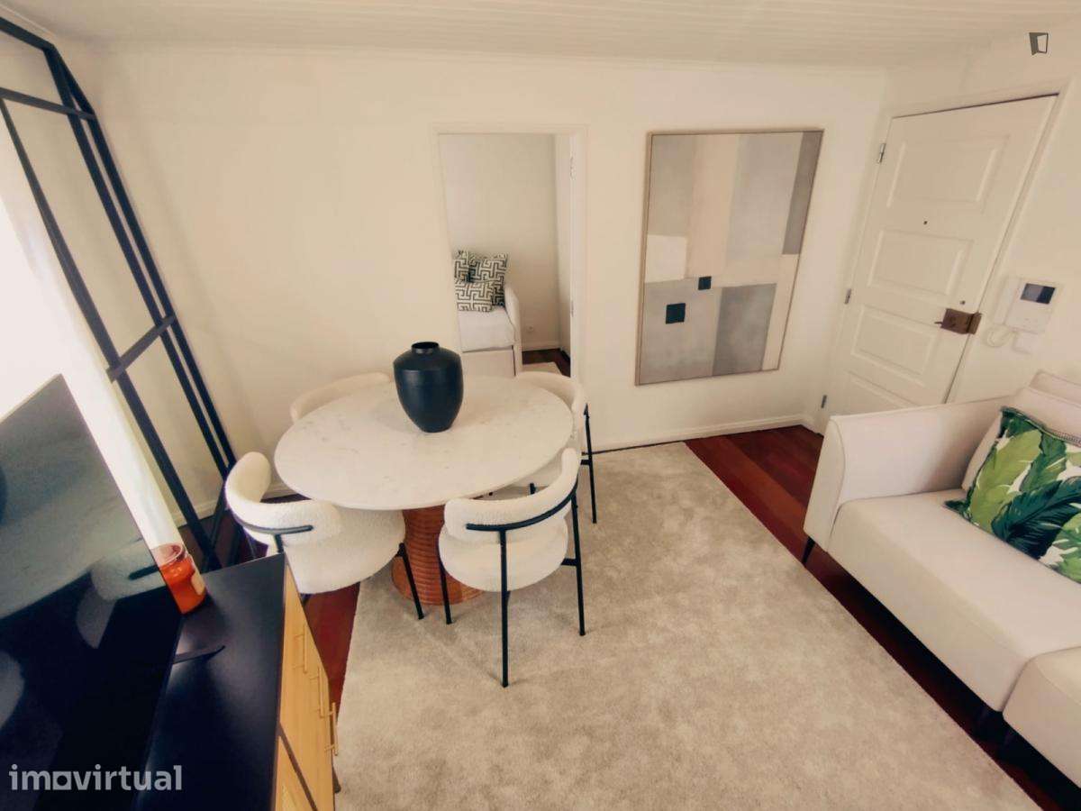 Apartamento com 1 quartos - localizado em Castelo Lisbon - Grande imagem: 4/23