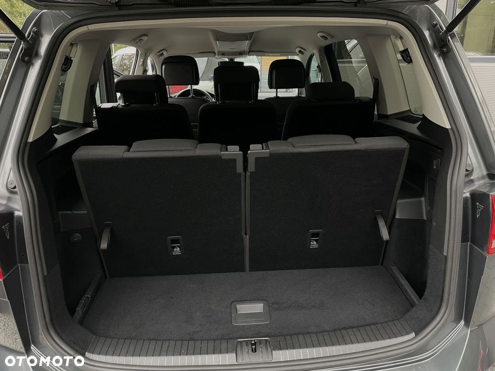 Volkswagen Touran 1.6 TDI SCR (BlueMotion Technology) DSG Comfortline - 38