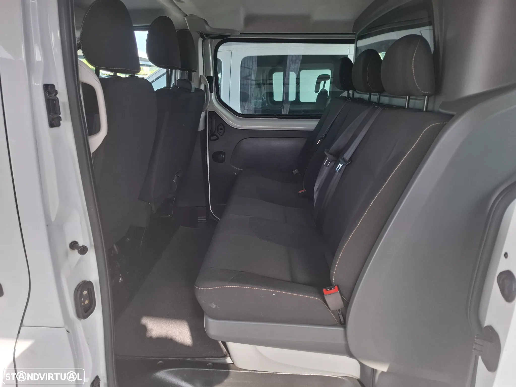 Renault Trafic 1.6 dCi L2H1 1.2T PRO+ SS - 21