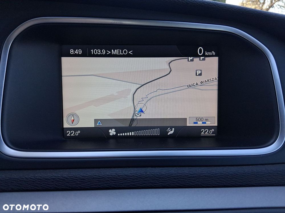 Volvo V40 - 25