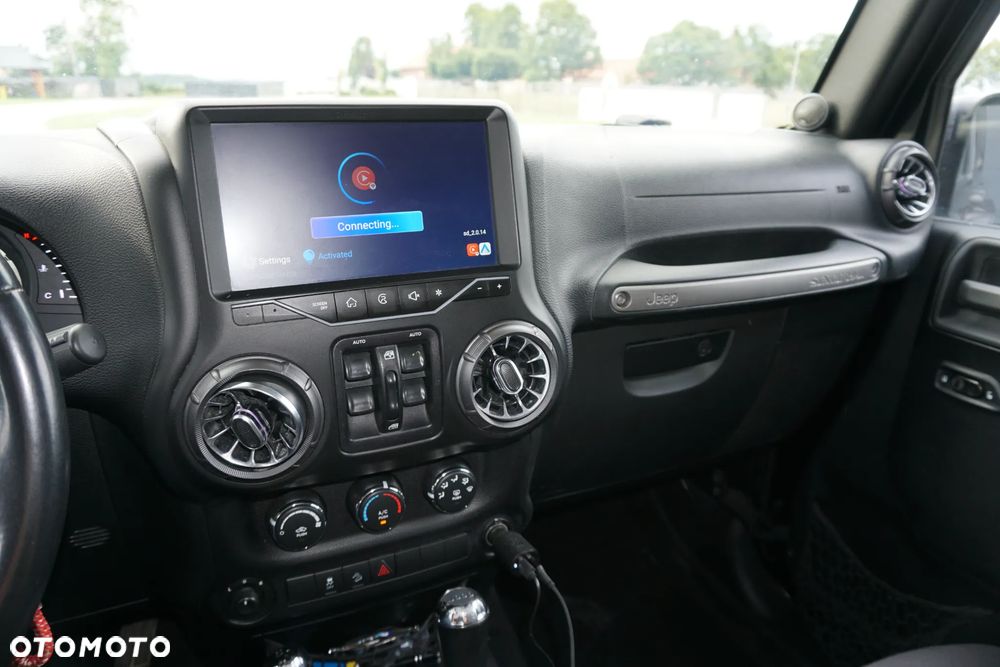 Jeep Wrangler 3.6 Unlim Sahara - 17