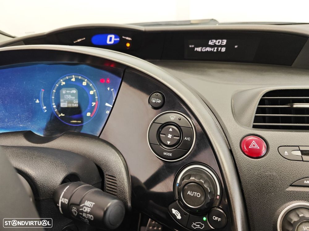 Honda Civic 1.8 Sport - 30