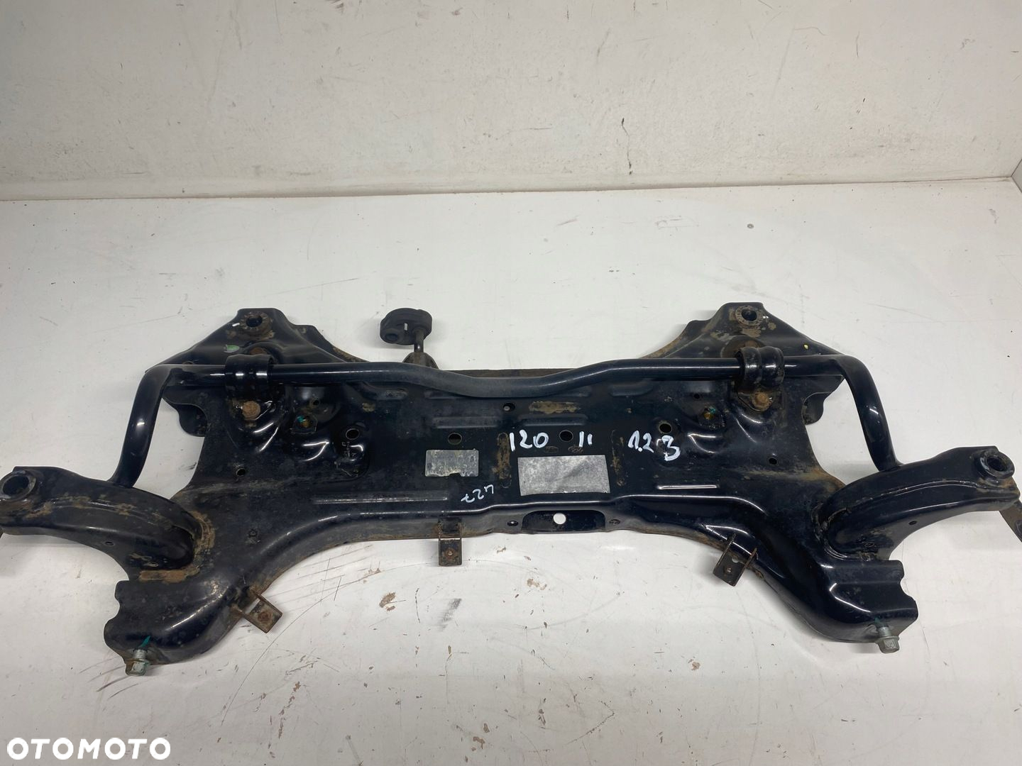 BELKA ZAWIESZENIA SANKI WÓZEK HYUNDAI I20 II BENZYNA 14-19 62401-C8000 - 2