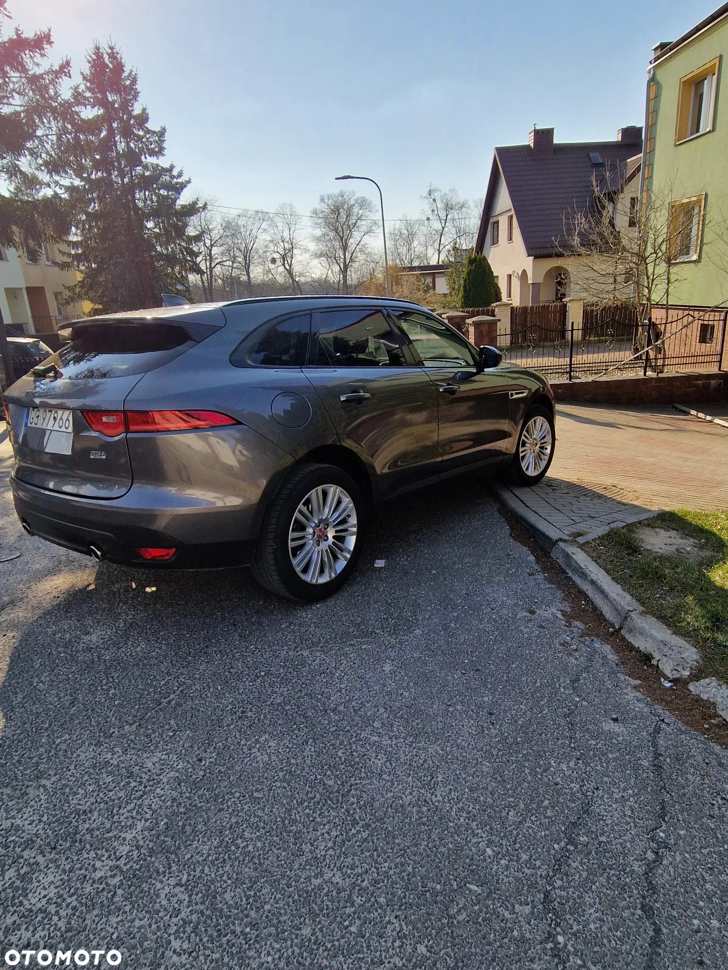 Jaguar F-Pace - 3