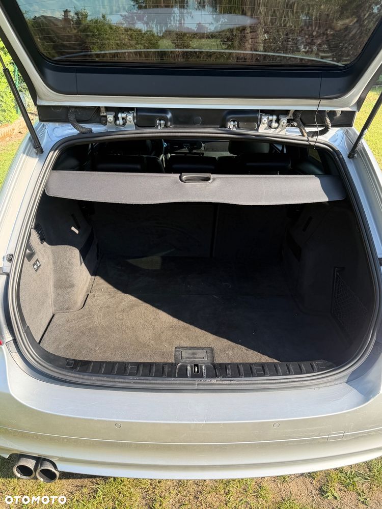 BMW Seria 3 330d - 8