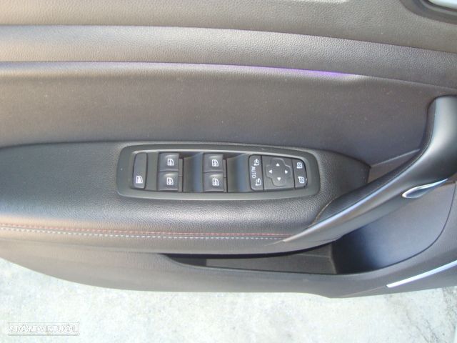 Renault Mégane Sport Tourer 1.5 Blue dCi R.S. Line - 16