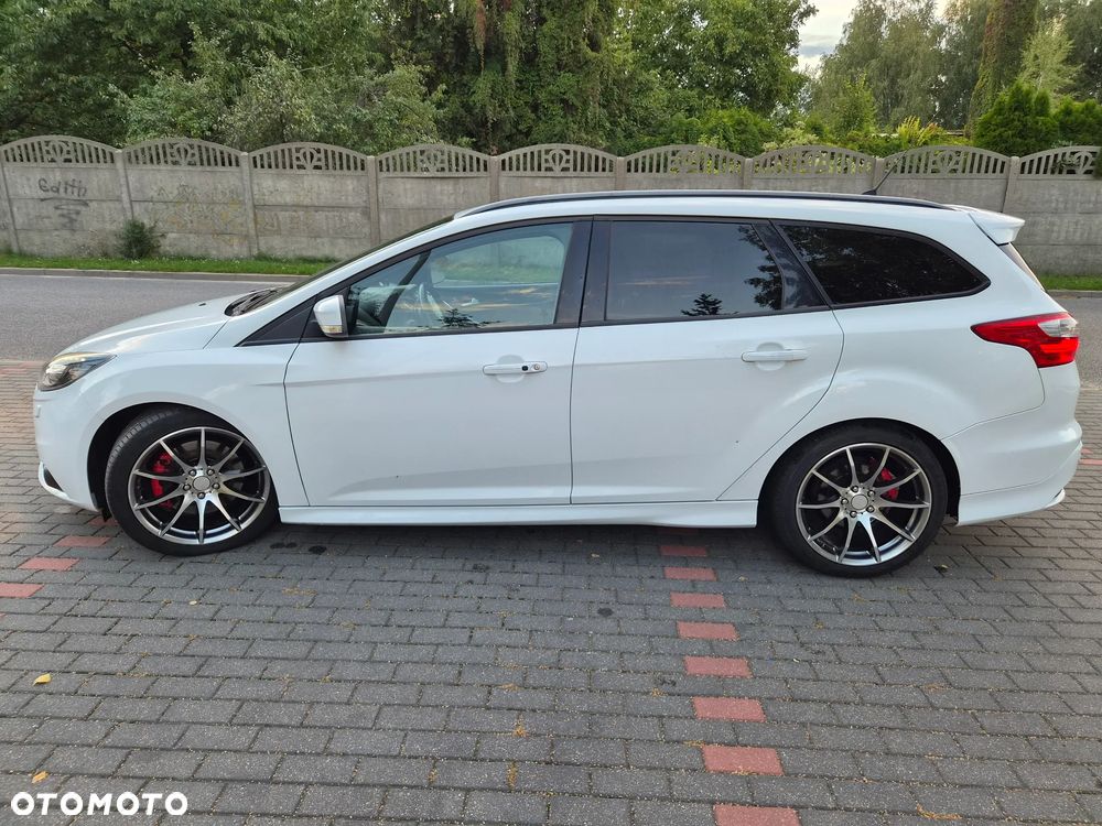 Ford Focus 2.0 EcoBoost ST mit Leder-Sport-Paket - 4