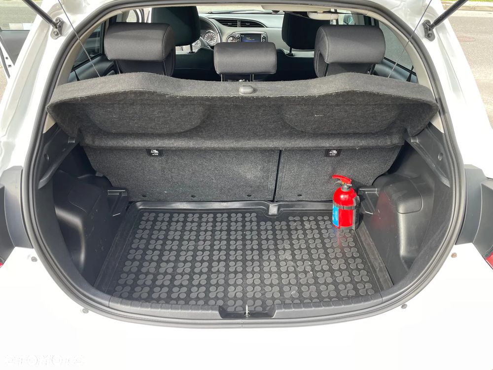 Toyota Yaris 1.5 Active - 9