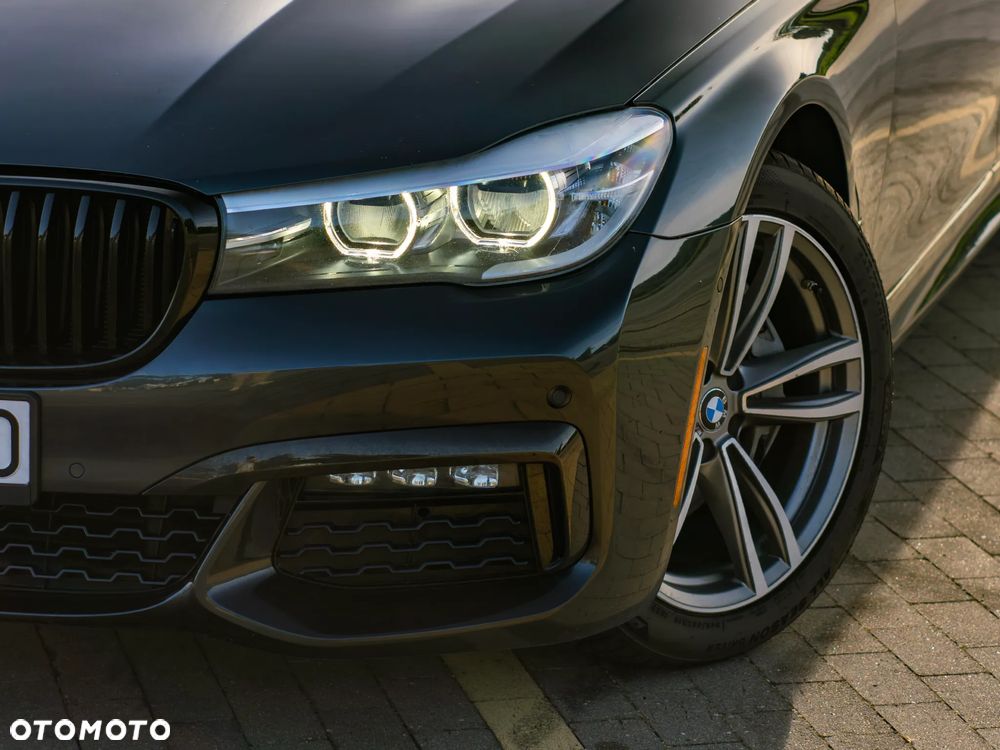 BMW Seria 7 740Li - 6