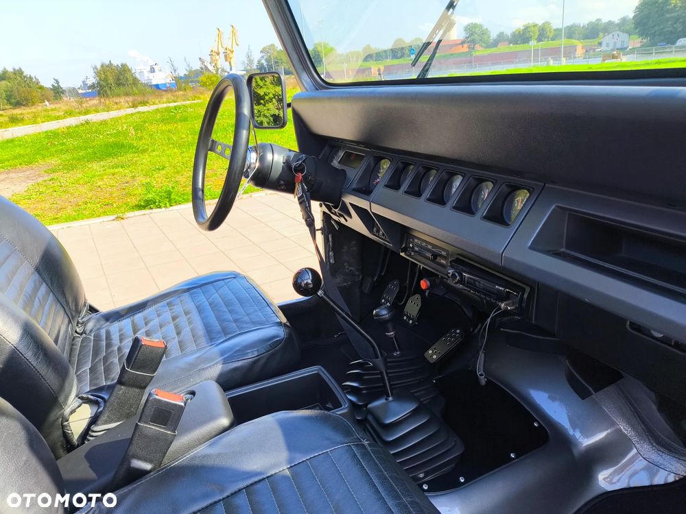 Jeep Wrangler 2.5L - 11