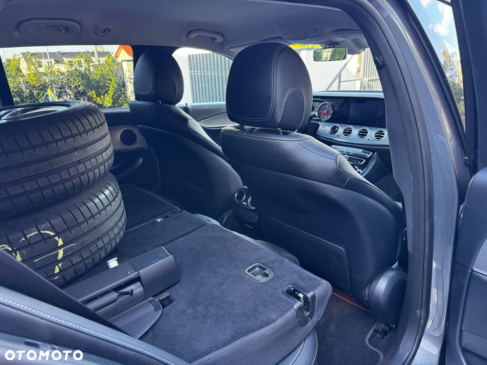 Mercedes-Benz Klasa E 220 d 9G-TRONIC - 11