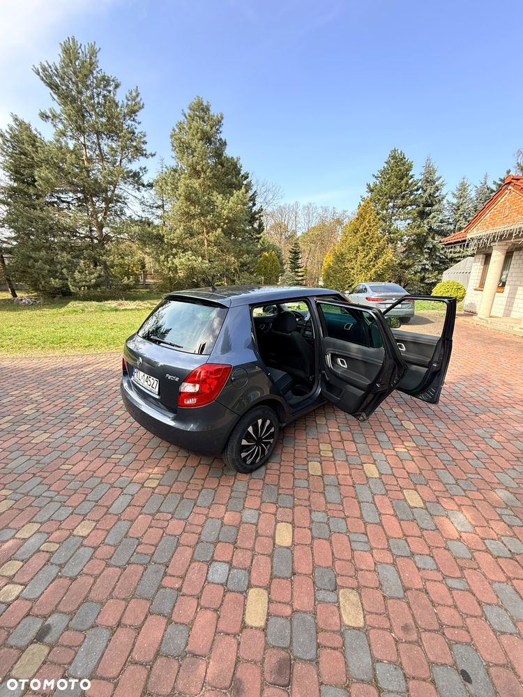 Skoda Fabia 1.2 HTP Ambiente - 3