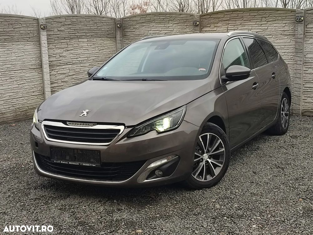 Peugeot 308 - 1