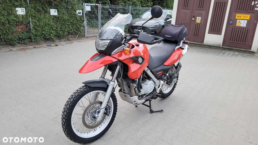 BMW F - 26